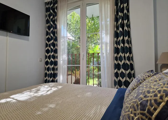 Sun & Palms - Cozy Flat In Quiet Neighbourhood With A Great Pool Area